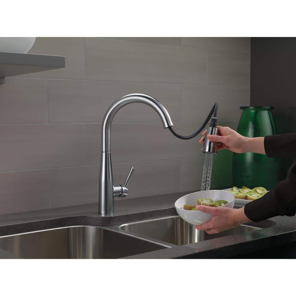 Delta Essa Arctic Stainless Single-Handle Deck-Mount Pull-Down Kitchen Faucet, 15.75 in Height, 9.38 in Spout Reach