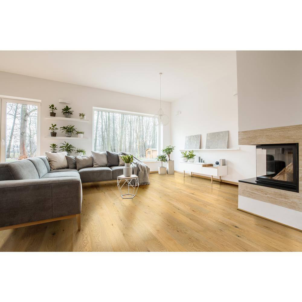 A&A Surfaces Woodridge Aurora Gold Oak 0.28 in. x 6.5 in. Waterproof Wire Brushed Engineered Hardwood Flooring (21.67 sq. ft./case)