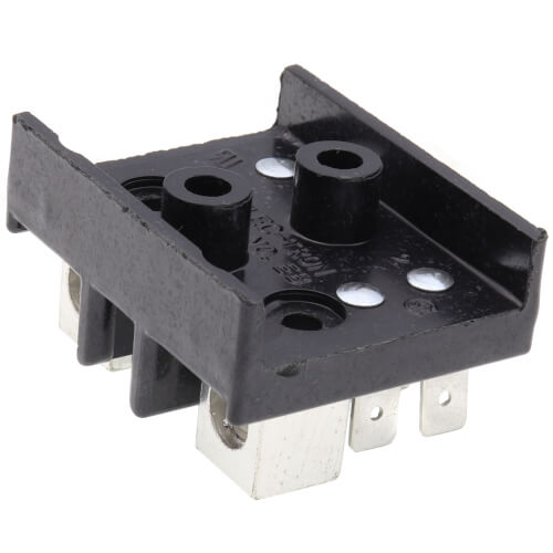 Goodman-Amana B1368250 control board - detail view (Product Type: Control Board)