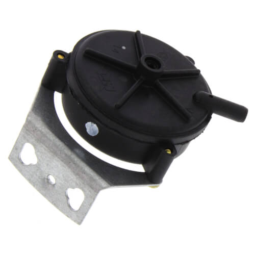 Goodman-Amana B1370133 pressure switch - detail view (Product Type: Pressure Switch)