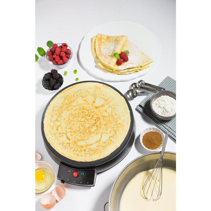 110 sq. in. Black Non-Stick Electric Griddle Crepe Maker