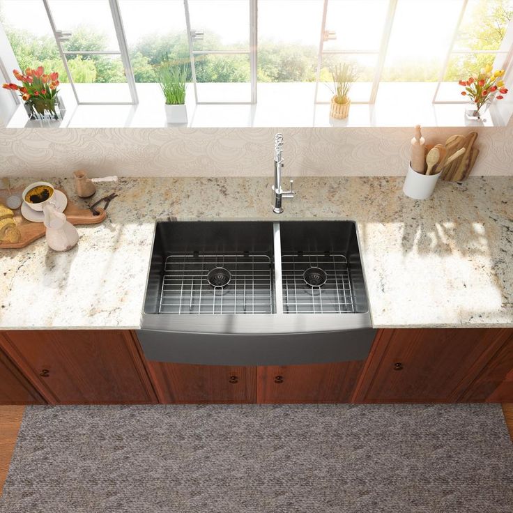 Stainless Steel 33 in. Gunmetal Black Double Bowl Farmhouse Apron Front Kitchen Sink 60/40 16-Gauge Farm Sink
