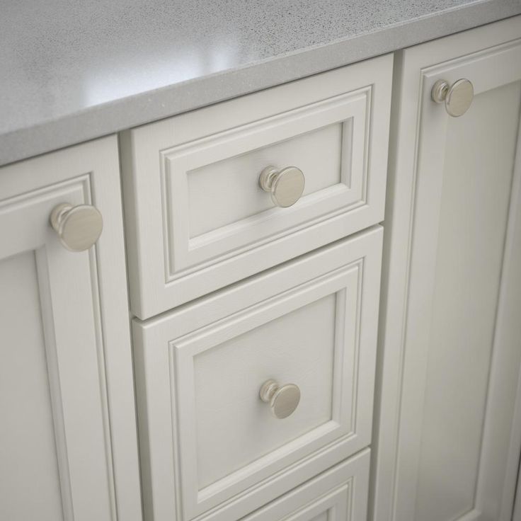 Caitlin 1-1/2 in. (38mm) Satin Nickel Round Cabinet Knob