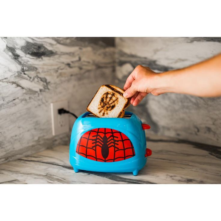 Spiderman Classic 2-Slice Red Toaster