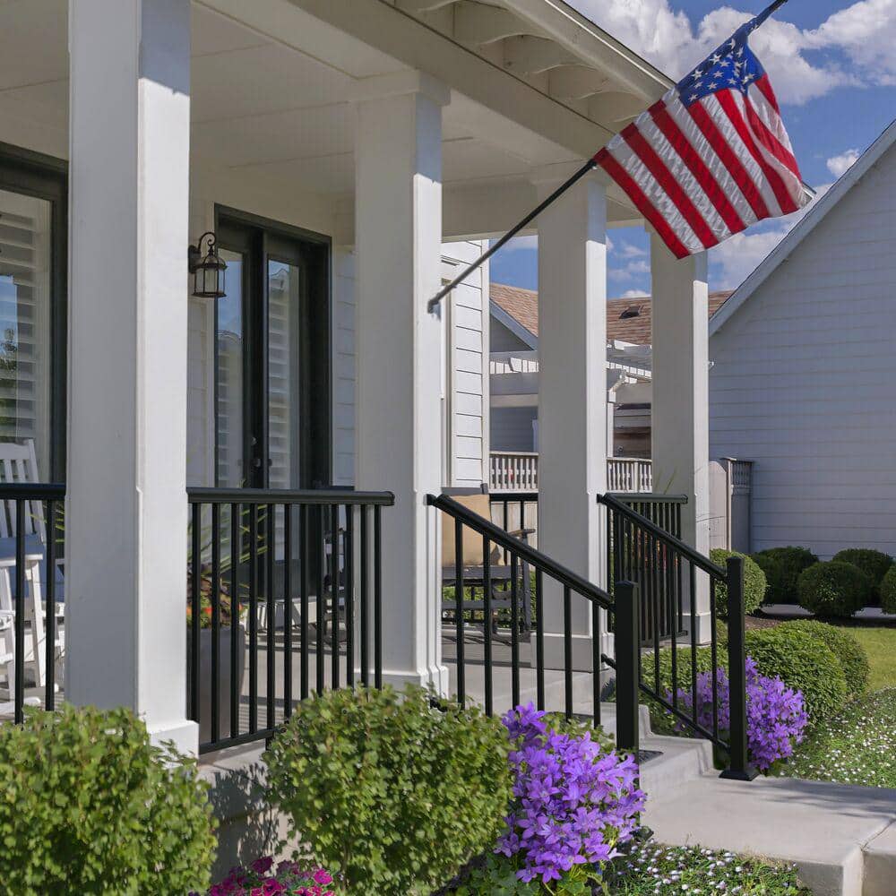 Barrette Outdoor Living VersaRail Cambridge 8 ft. x 36 in. Matte Black Aluminum Decorative Rail Stair Kit
