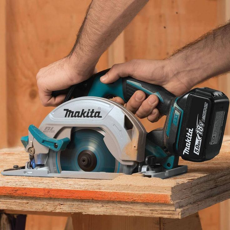 18-Volt 5.0Ah LXT Lithium-Ion Brushless Cordless 6-1/2 in. Circular Saw Kit