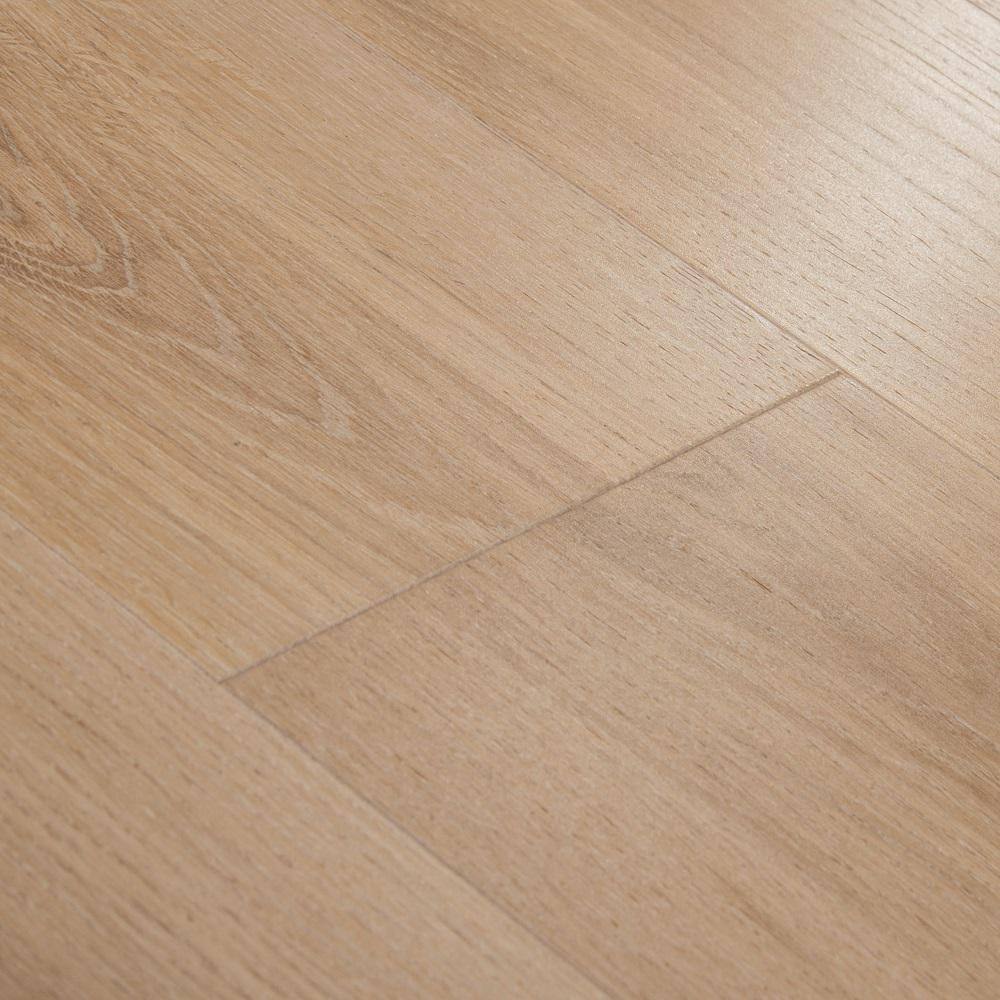 Pergo Defense+ Beachwood Park Oak 3/8 in. T x 7.5 in. W Click Lock Engineered Hardwood Flooring (1104.3 sq.ft./pallet)