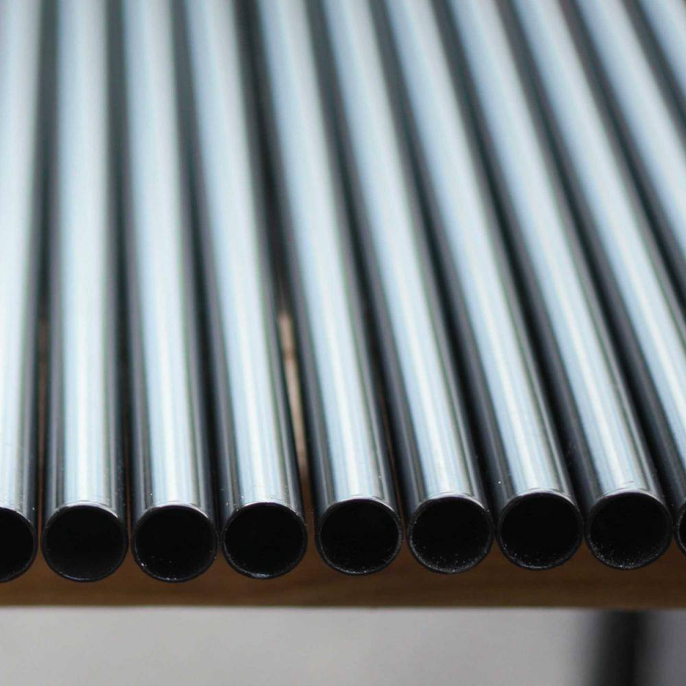 NUVO IRON 32 in. x 3/4 in. Galvanized Round Balusters with Plastic End Caps (10-Pack)