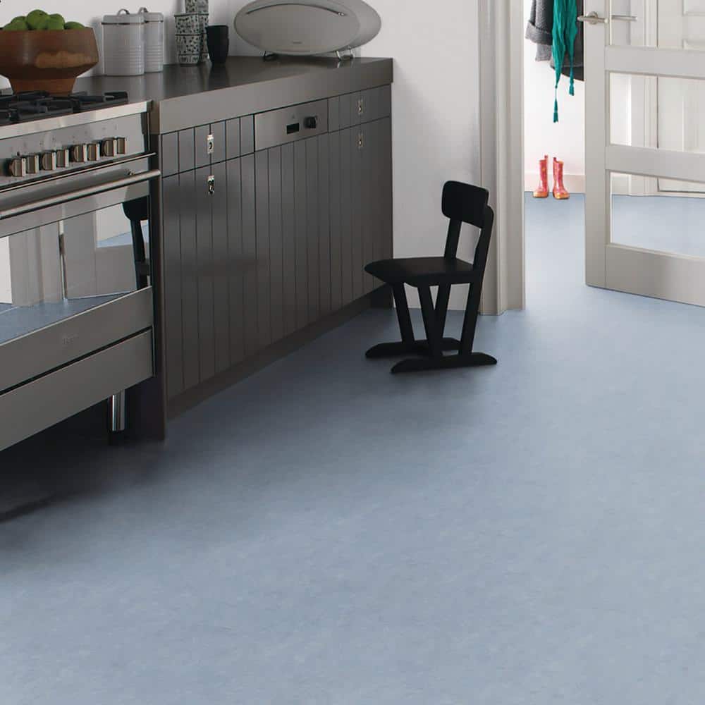 Marmoleum Cinch Loc Seal Blue Heaven 9.8 mm x 11.81 in. X 11.81 in. Waterproof Laminate Floor Tile (6.78 sq. ft/Case)