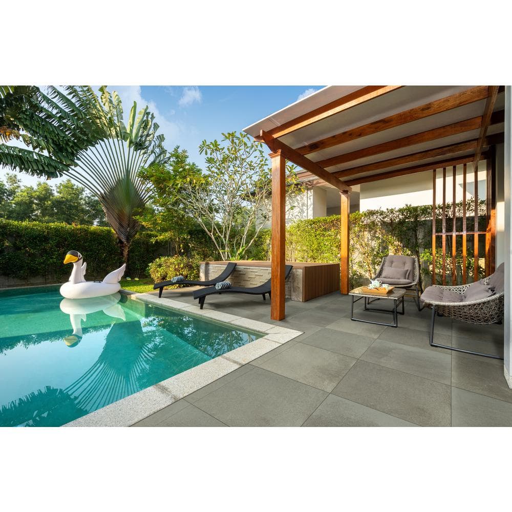 MSI Full Range Bluestone 24 in. x 24 in. Porcelain Paver Floor Tile (8 Sq. Ft./Case)