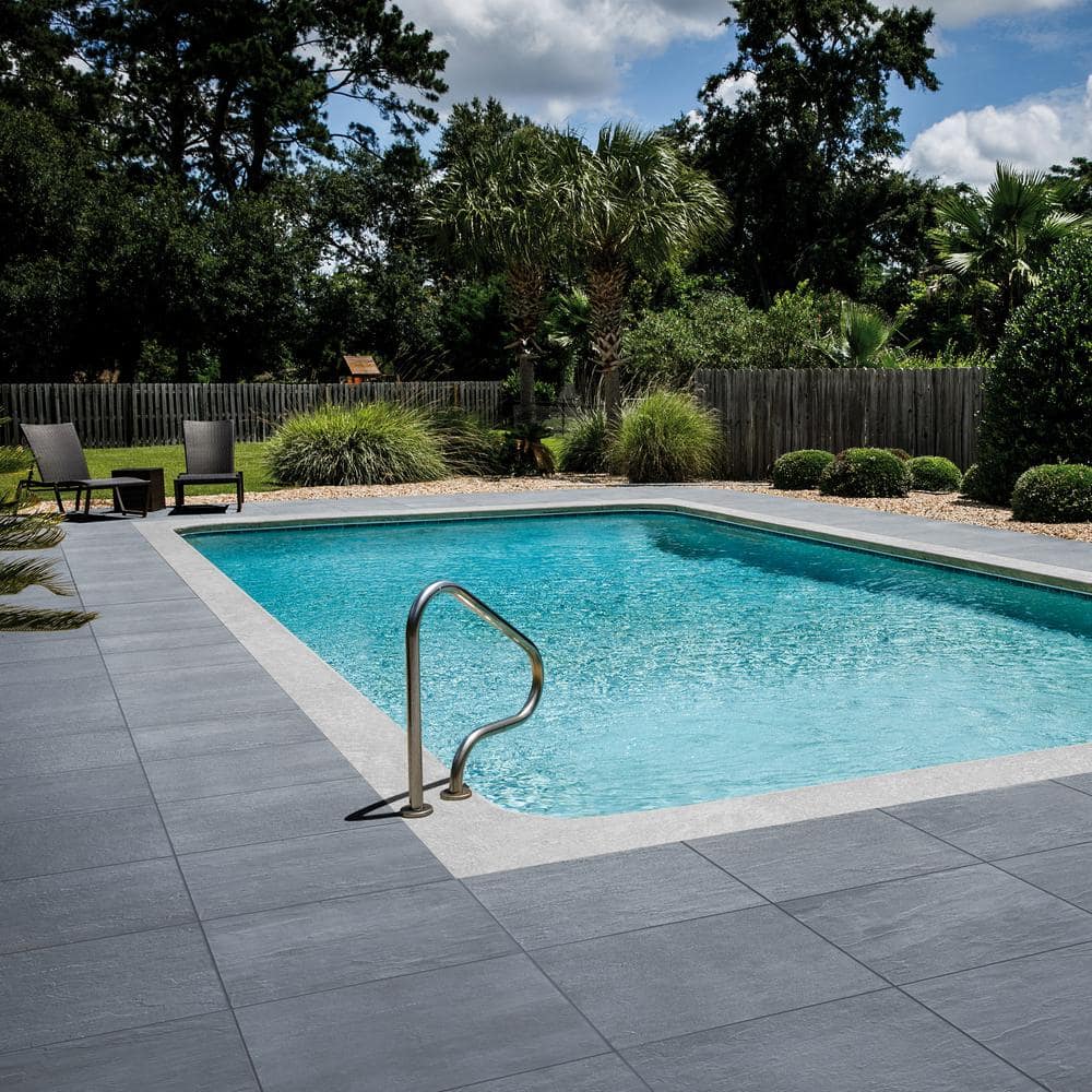 Bluestone Natural Cleft 24 x 24 x 0.75 in. Stone-Look Porcelain Paver