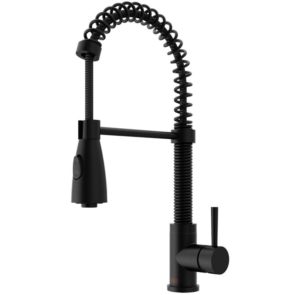Brant Single-Handle Pull-Down Sprayer Kitchen Faucet in Matte Gold - Super Arbor