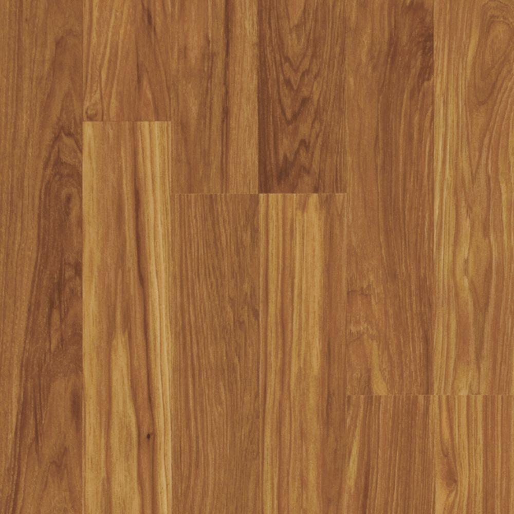 Pergo XP Royal Oak 10 mm T x 7.48 in. W x 47.24 in. L Laminate Flooring (1079.65 sq. ft. / pallet)