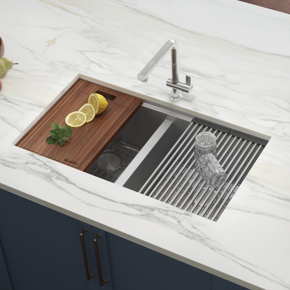 33 in. Double Bowl 50/50 Undermount 16-Gauge Stainless Steel Ledge Workstation Kitchen Sink with Accessories - Super Arbor