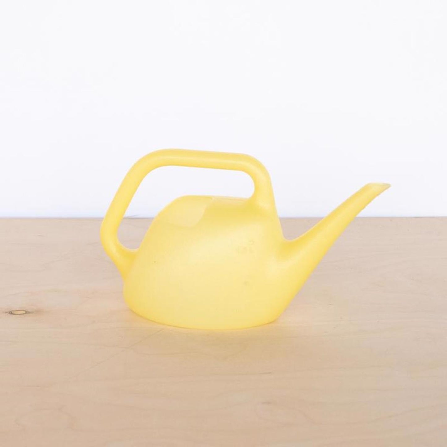 Bloem Yellow 1.5 L Resin Watering Can