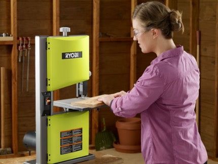 2.5 Amp 9 in. Band Saw