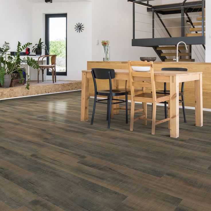 CALI Pro Classic Monterey 5.5-mm x 7-in W x 48-in L Waterproof Interlocking Luxury Vinyl Plank Flooring (23.77-sq ft/case)