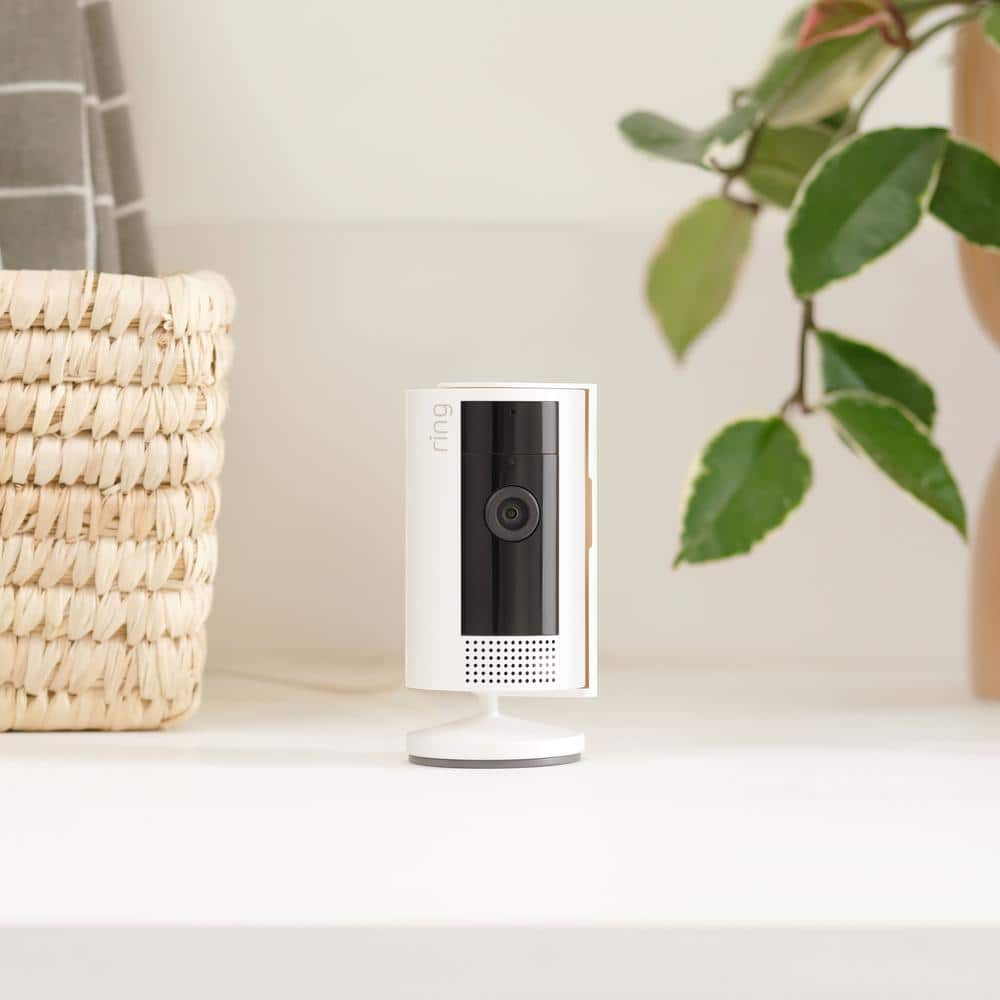Ring Indoor Cam (2nd Gen) - Plug-In Smart Security Wifi Video Camera, with Included Privacy Cover, Night Vision, Charcoal