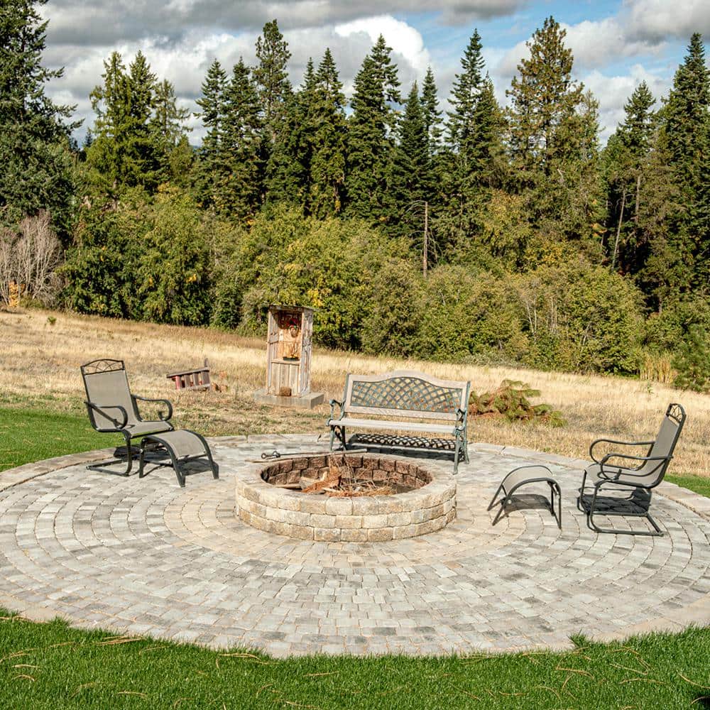 83.52 in. x 83.52 in. x 2.375 in. Summit Blend Concrete Old Dominion Paver Circle Kit