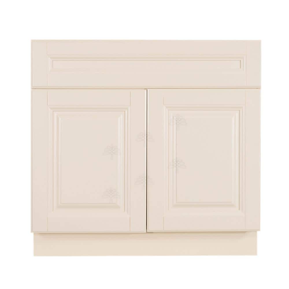 LIFEART CABINETRY Oxford Creamy White Plywood Raised Panel Stock Assembled Base Kitchen Cabinet (33 in. W x 34.5 in. H x 24 in. D)