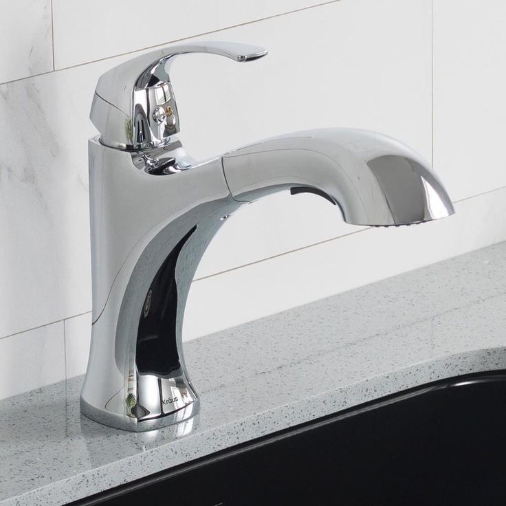 Kraus Oren Chrome 1-Handle Deck-Mount Pull-Out Handle Kitchen Faucet