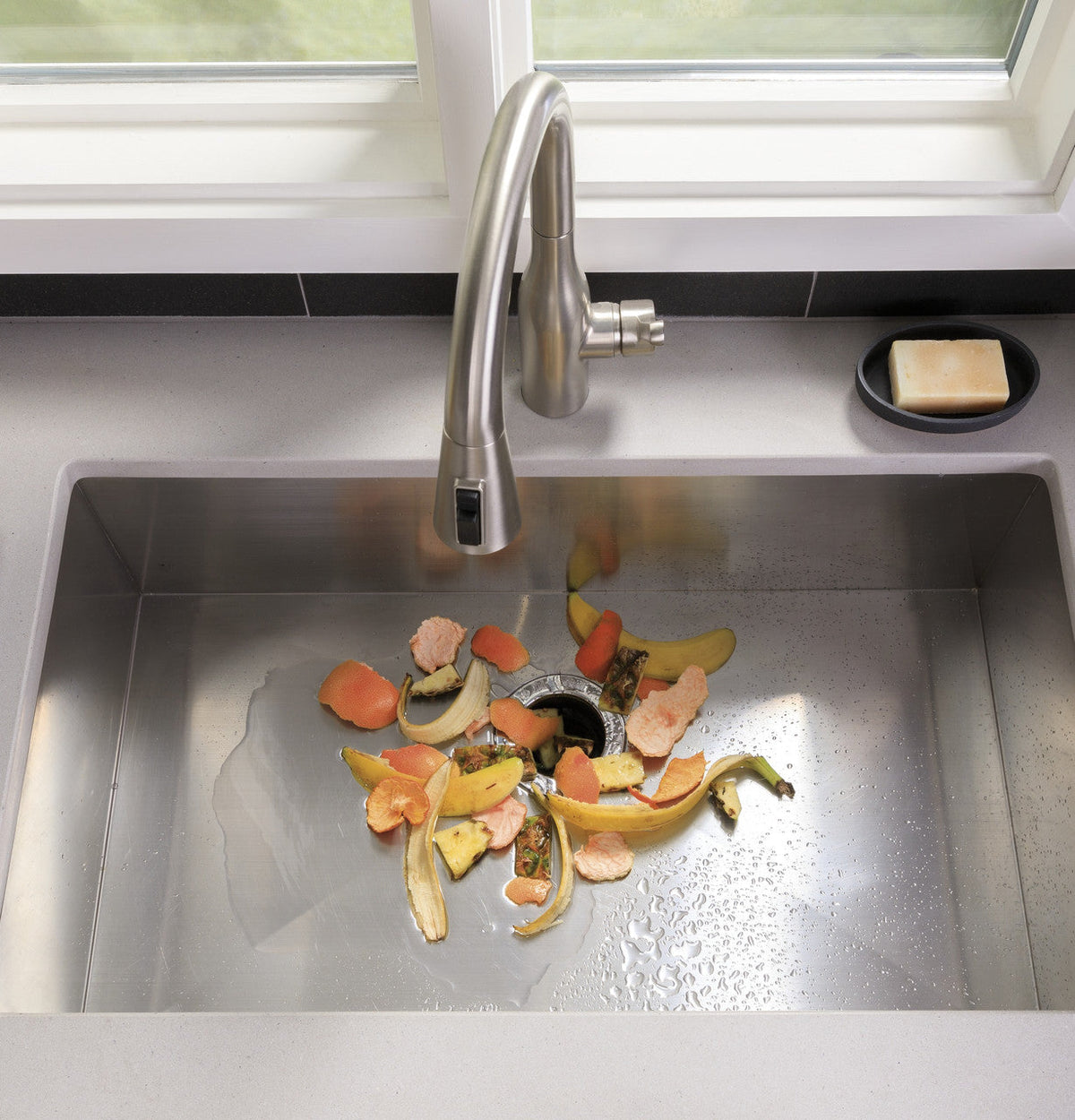 GE Disposall 1/2 HP Continuous Feed Garbage Disposal, Corded (GFC535N)
