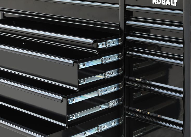 Kobalt 71-in L x 42.7-in H 15-Drawers Rolling Black Wood Work Bench