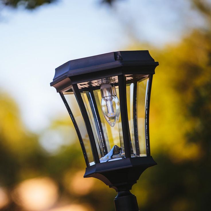 Victorian Bulb Series Single Black Integrated LED Outdoor Solar Lamp Post Light with GS Solar LED Light Bulb