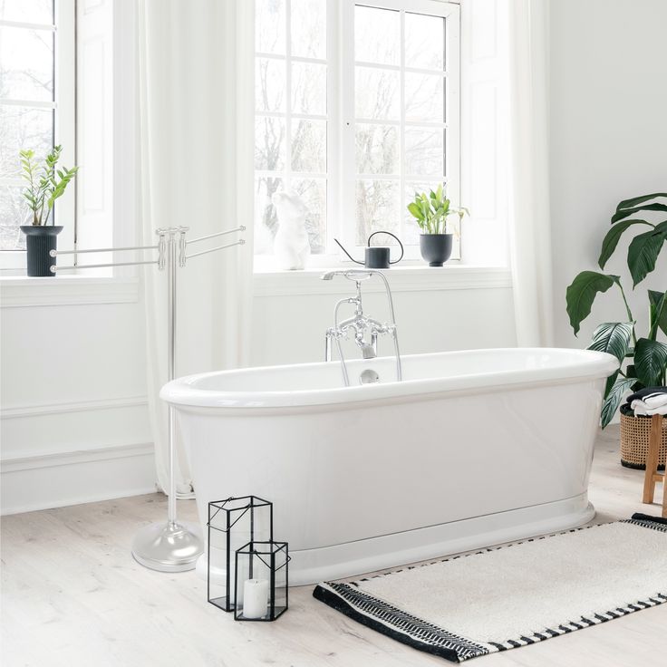 Allied Brass Towel Stand with 4 Pivoting Swing Arms in Brushed Bronze