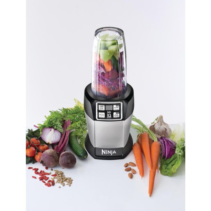 Nutri Auto iQ 24 oz. 3-Speed Black High Speed Single Serve Blender