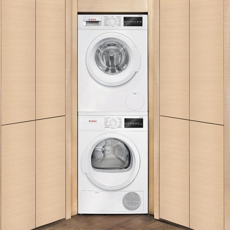 Bosch 300 4-cu ft Stackable Ventless Electric Dryer (White)