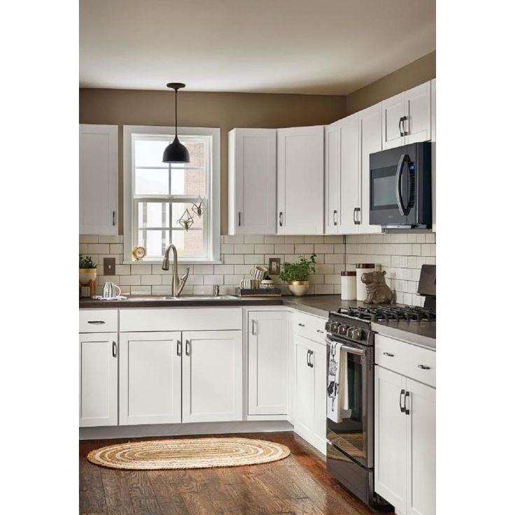 Diamond NOW Arcadia 27-in W x 35-in H x 23.75-in D TrueColor White Door and Drawer Base Stock Cabinet