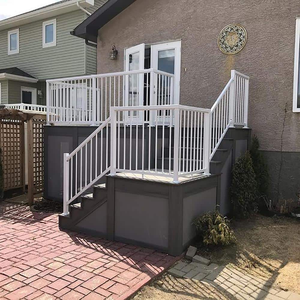 36 in. H x 72 in. W White Aluminum Level Railing Kit