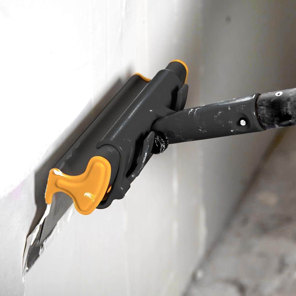 DEWALT Drywall Skimming Blade Set with 10 in., 16 in., 24 in. Blades and 37 in. to 63 in. Extension Handle