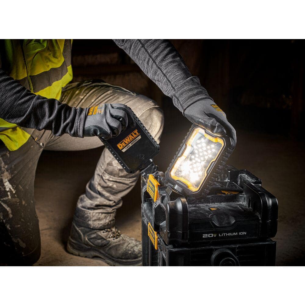 DEWALT TOUGHSYSTEM 2.0 FLEXVOLT 20V/60V Cordless/Corded 4000 Lumen LED Adjustable Folding Panel Work Light