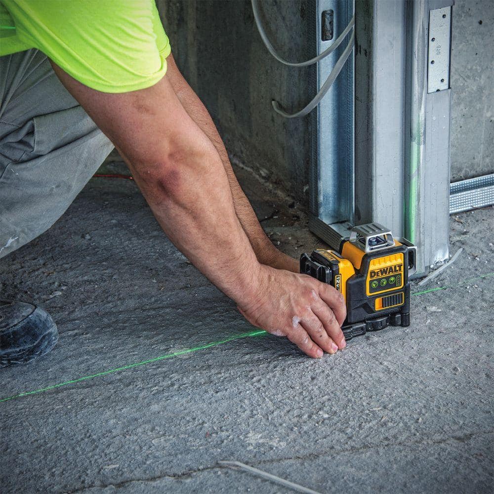 DEWALT 12V MAX Lithium-Ion 100 ft. Green Self-Leveling 3-Beam 360 Degree Laser Level with 2.0Ah Battery, Charger and Case