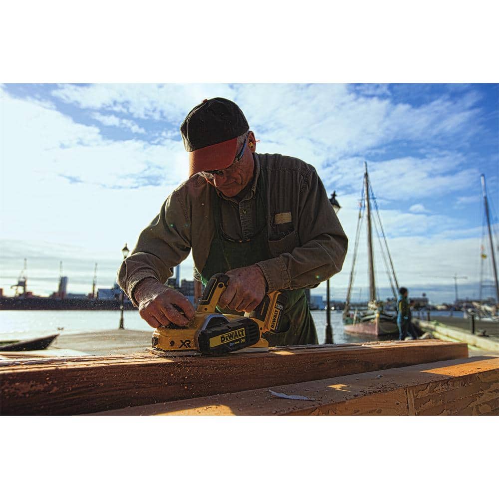 DEWALT 20V MAX XR Cordless Brushless 3-1/4 in. Planer (Tool Only)