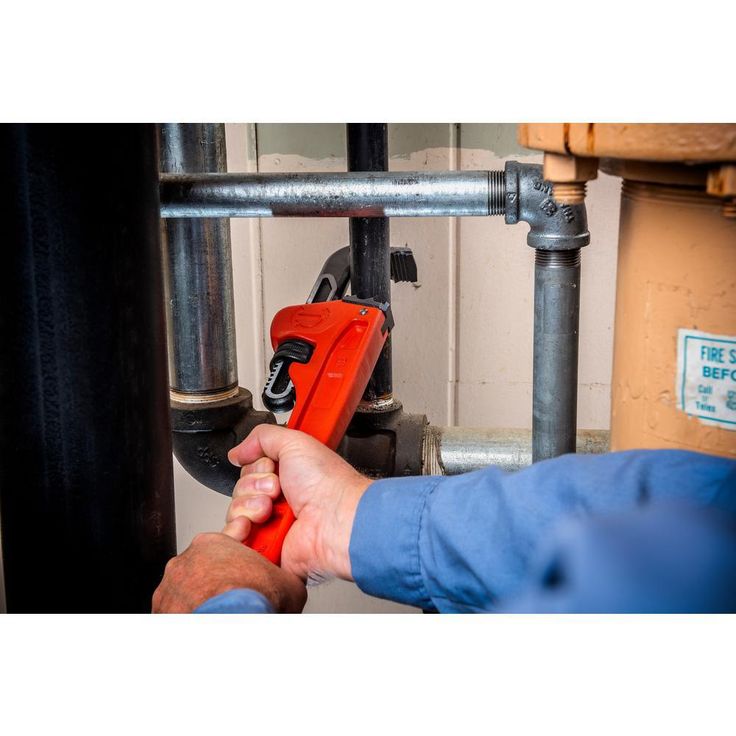18 in. Cast Iron Pipe Wrench