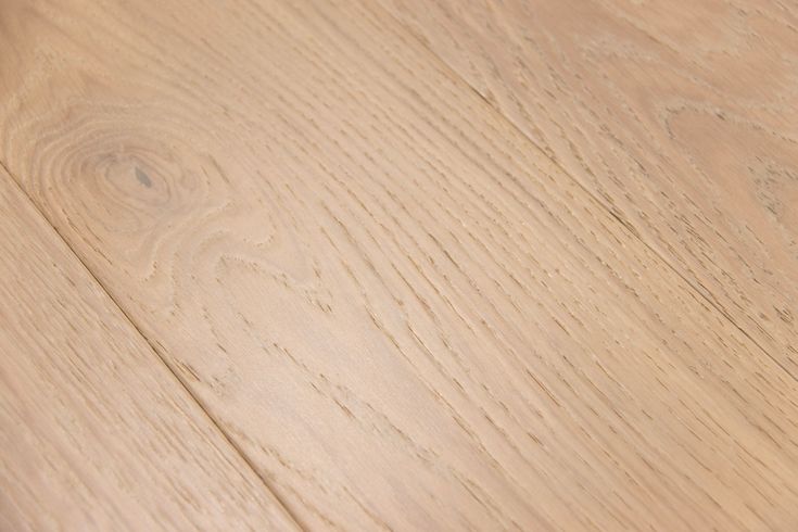 CALI Barrel Sonoma Salt Oak 7-1/2-in W x 1/2-in T x 74-13/16-in Smooth/Traditional Engineered Hardwood Flooring (23.31-sq ft / Carton)