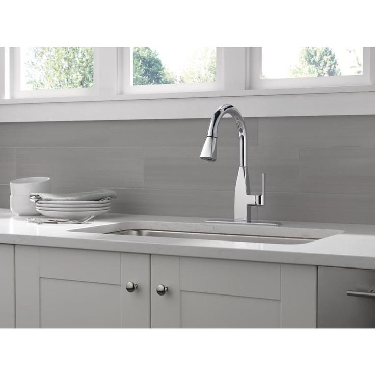 Peerless Xander Chrome 1-Handle Deck-Mount Pull-Down Handle Kitchen Faucet