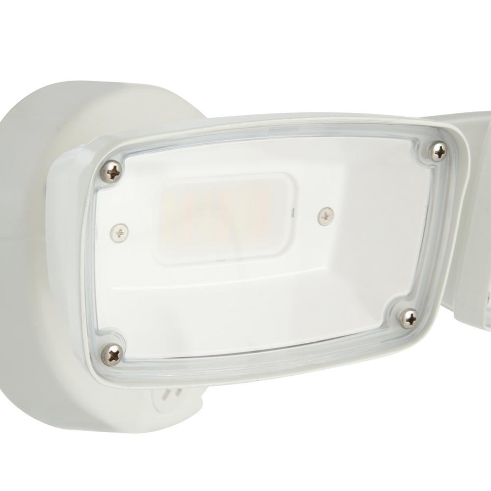 FTS White Smart Bluetooth Outdoor Integrated LED Flood Light Dimmable and Tunable CCT (3000K-5000K) by HALO Home - Super Arbor