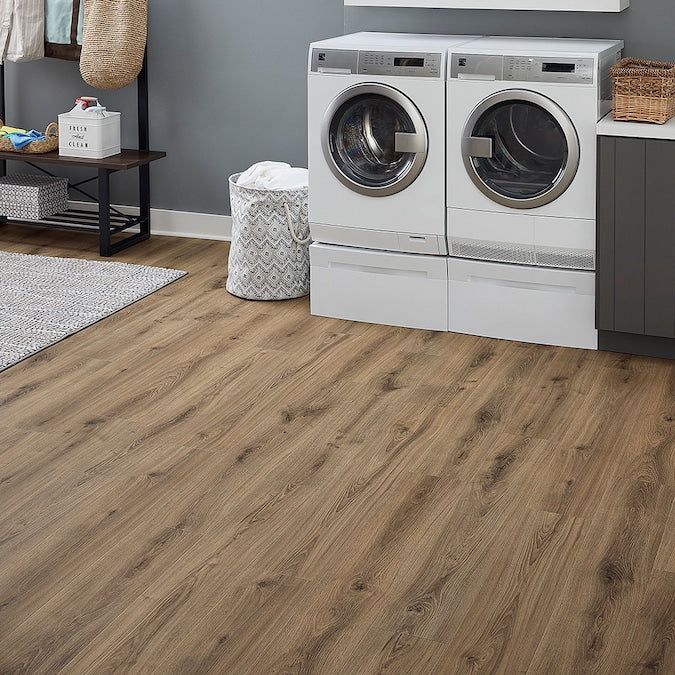 Pergo Pro +WetProtect Knightwood Oak Waterproof Laminate Flooring