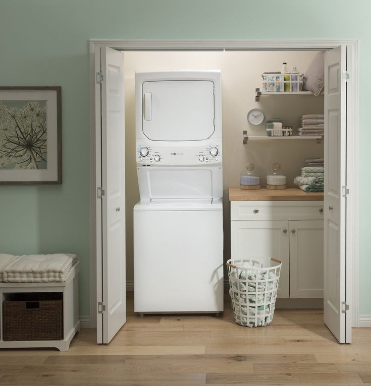 GE Electric Stacked Laundry Center with 3.9-cu ft Washer and 5.9-cu ft Dryer ENERGY STAR