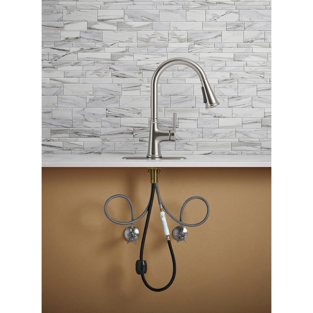 Tyne Single-Handle Pull-Down Sprayer Kitchen Faucet in Vibrant Stainless - Super Arbor