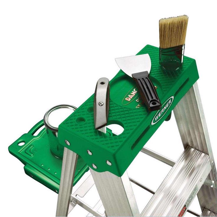 Werner 5 ft. H Aluminum Step Ladder Type II 225 lb. capacity