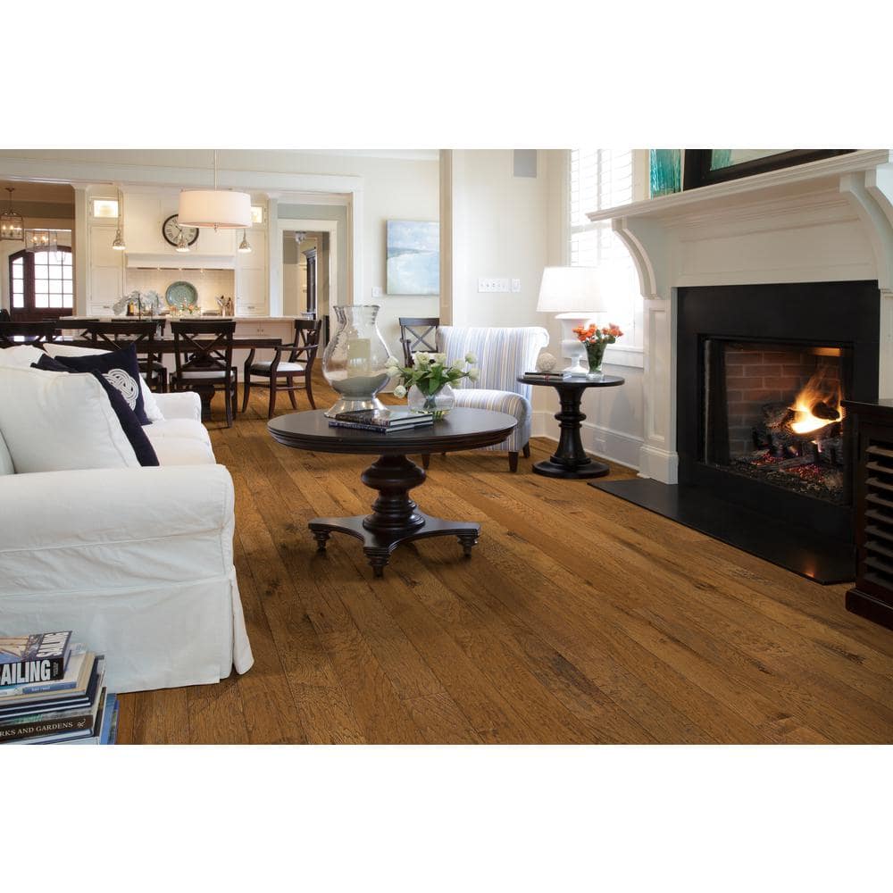 Shaw Western Espresso Hickory 3/8 in. T X 5 in. W Click-Lock Scraped Engineered Hardwood Flooring (29.49 sq.ft./case)