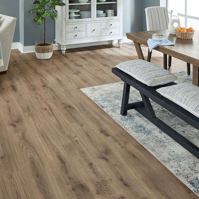 Pergo Pro +WetProtect Knightwood Oak Waterproof Laminate Flooring