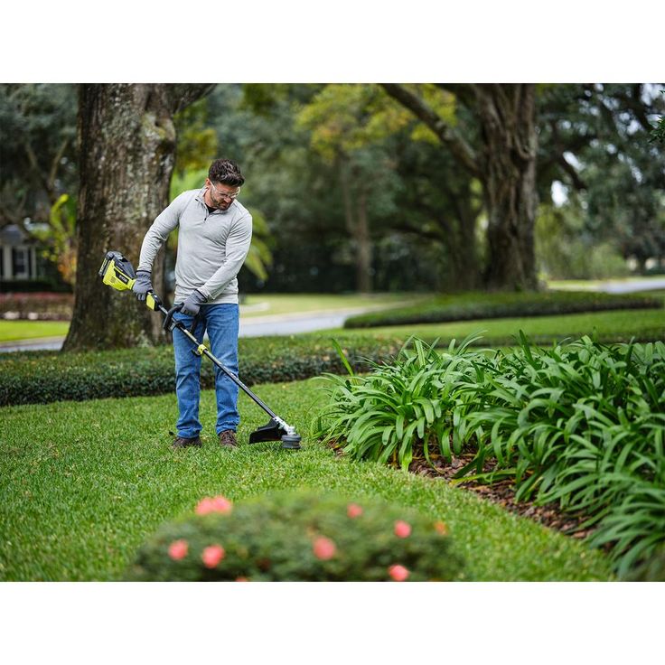 RYOBI 40-Volt Lithium-Ion Brushless Electric Cordless Attachment Capable String Trimmer (Tool Only)