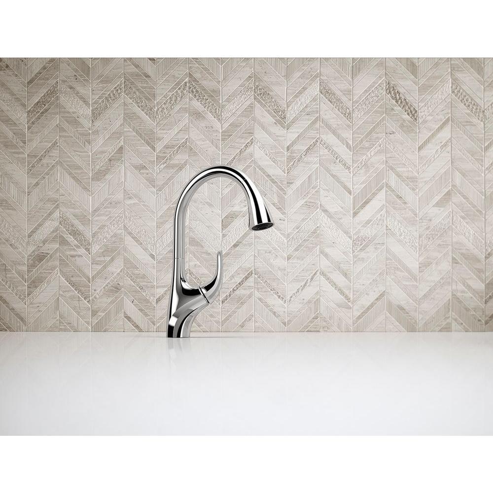 Trielle Single-Handle Pull-Down Sprayer Kitchen Faucet in Chrome - Super Arbor