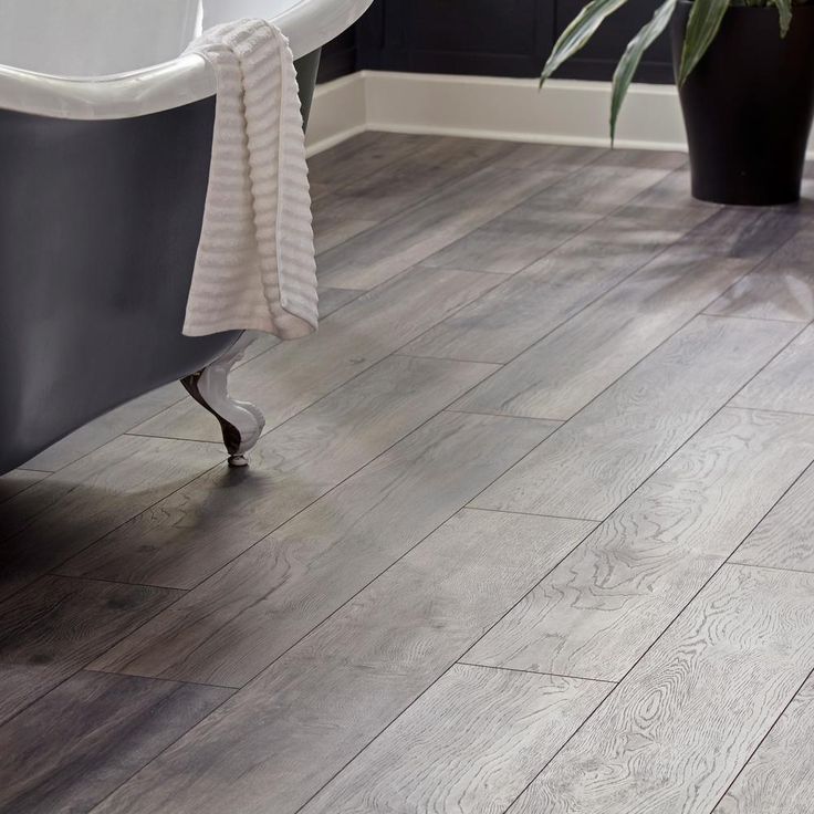 Home Decorators Collection EIR Waveford Gray Oak 12 mm Thick x 7-1/2 in. Wide x 50-2/3 in. Length Laminate Flooring (589.44 sq. ft. / pallet)